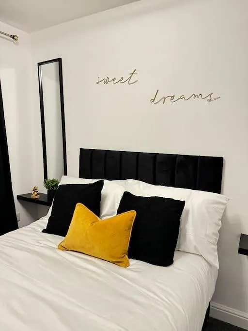 Luxury Cozy 3 Bed Apartment 5Mins From City - Free Parking! Nottingham United Kingdom