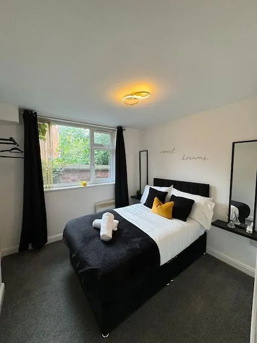 Luxury Cozy 3 Bed Apartment 5Mins From City - Free Parking! Nottingham